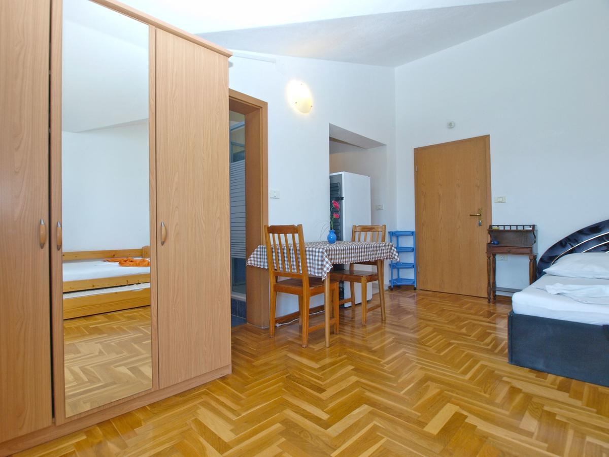 Apartments Anto 1598 Fažana Exterior foto
